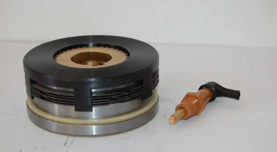 電磁離合器廣泛用于各種機械傳動調節機構 電磁離合器廣泛用于各種機械傳動調節機構