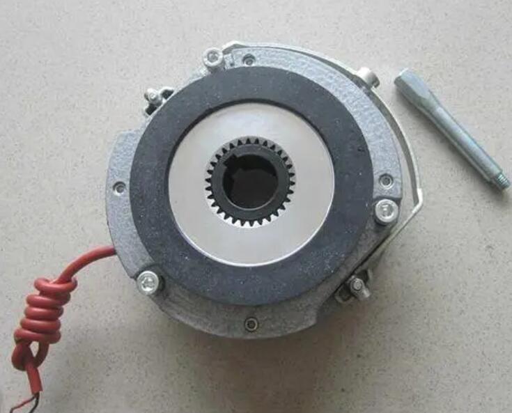 電磁離合器應(yīng)注意安裝方法和注意事項(xiàng) 電磁離合器應(yīng)注意安裝方法和注意事項(xiàng)