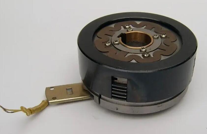 合肥電磁離合器其工作機(jī)制、性能評(píng)估和維護(hù) 合肥電磁離合器其工作機(jī)制、性能評(píng)估和維護(hù)