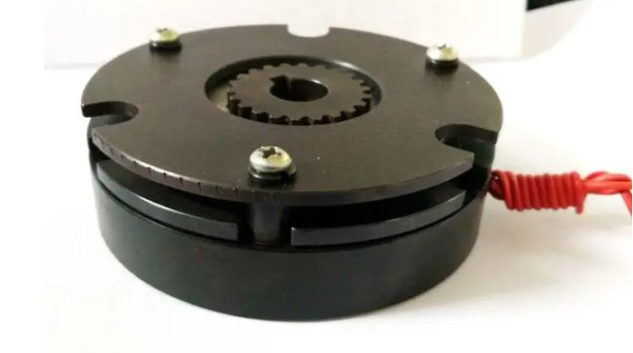 電磁制動器的原理、優(yōu)勢以及在制造業(yè)中的運用 電磁制動器的原理、優(yōu)勢以及在制造業(yè)中的運用
